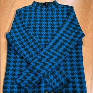 Ann Taylor hounds tooth sweater